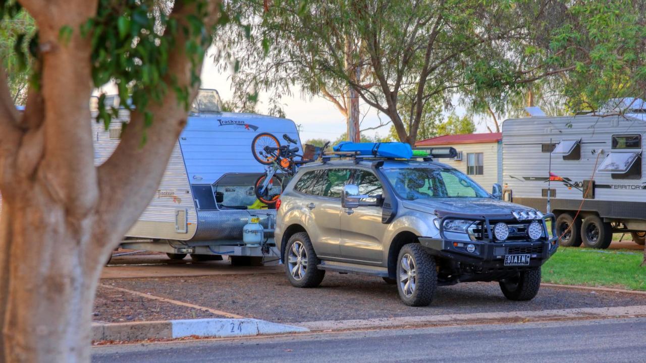 Cobar Caravan Park Buitenkant foto