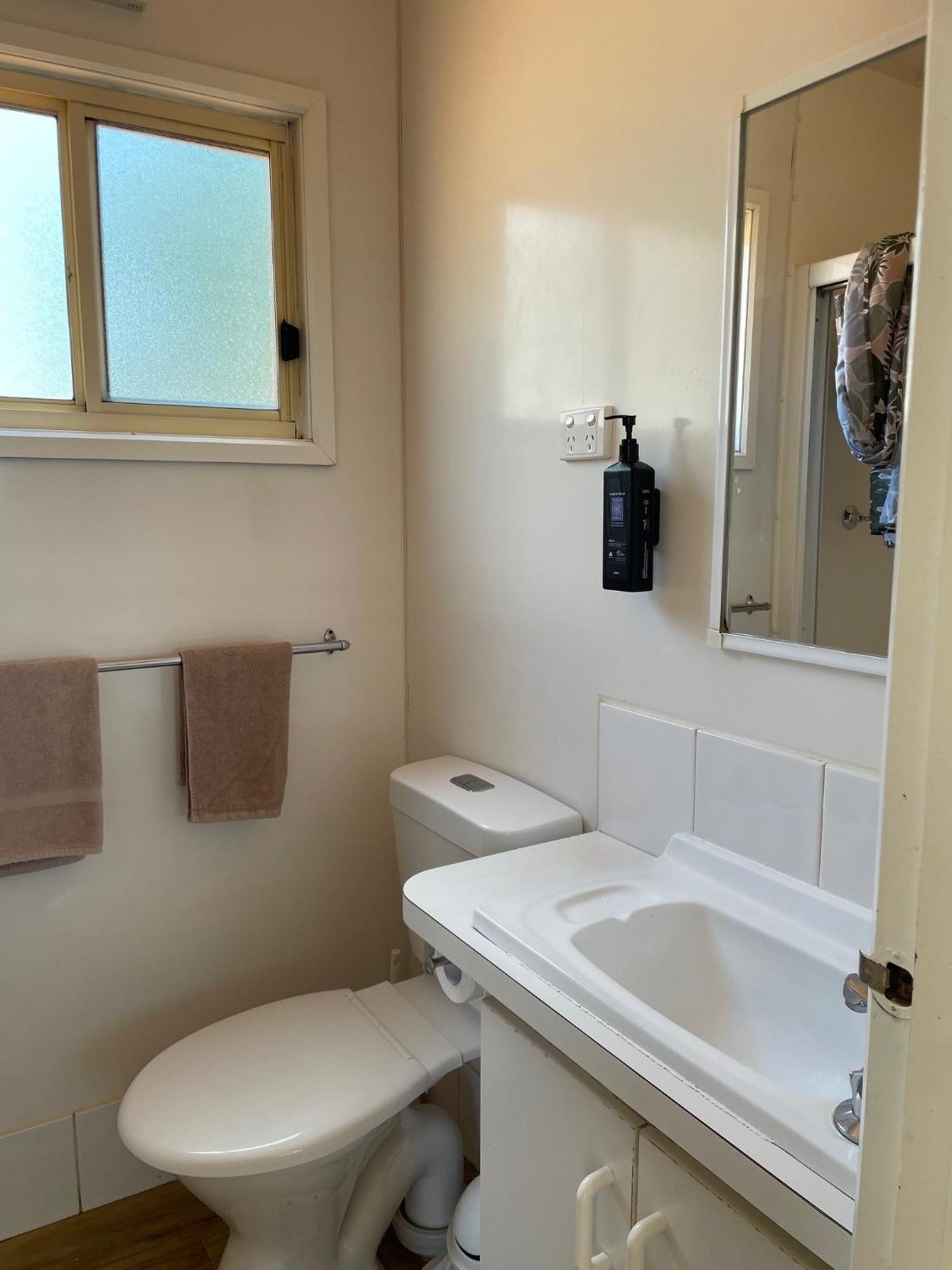 Cobar Caravan Park Buitenkant foto