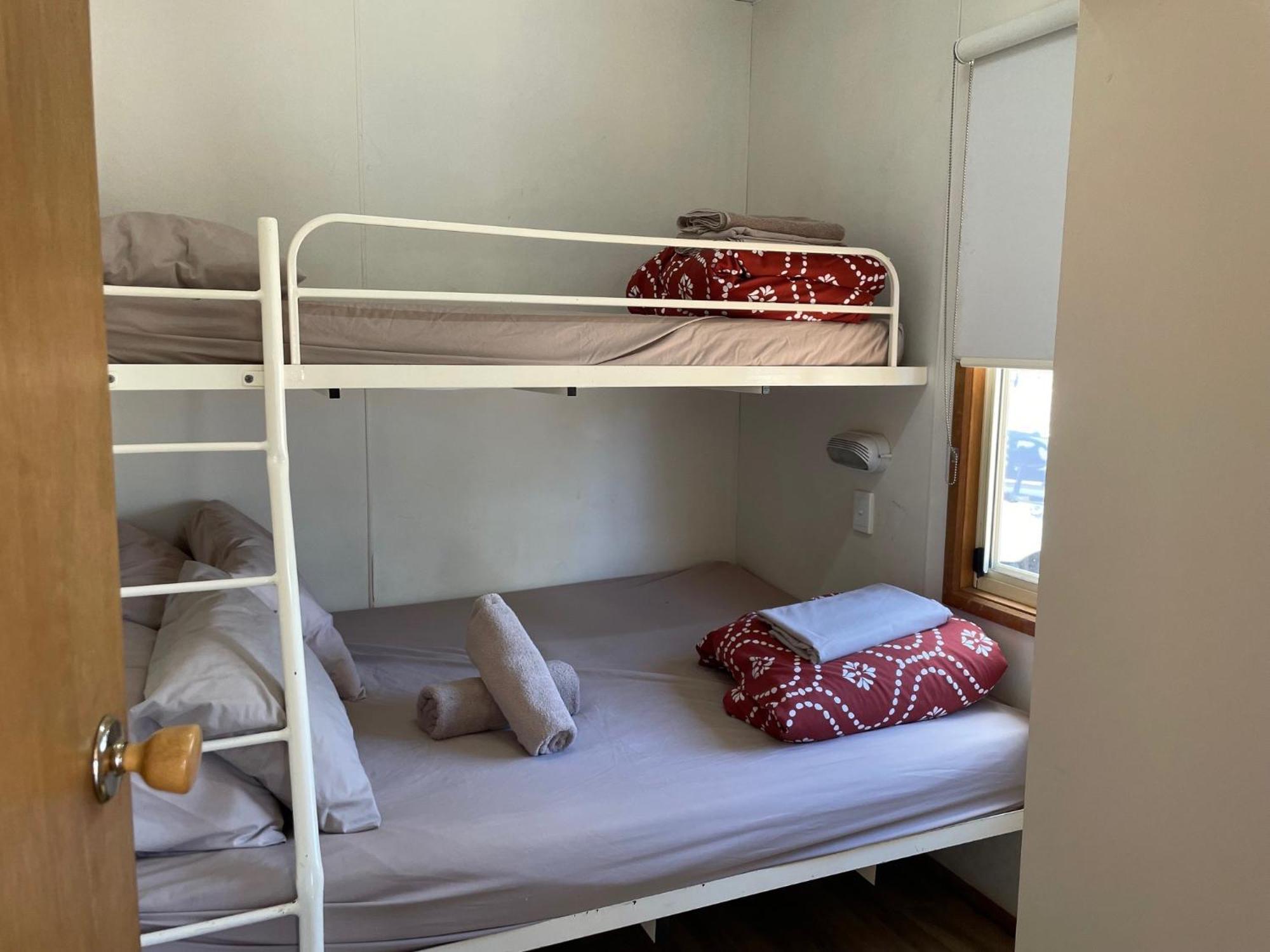 Cobar Caravan Park Buitenkant foto