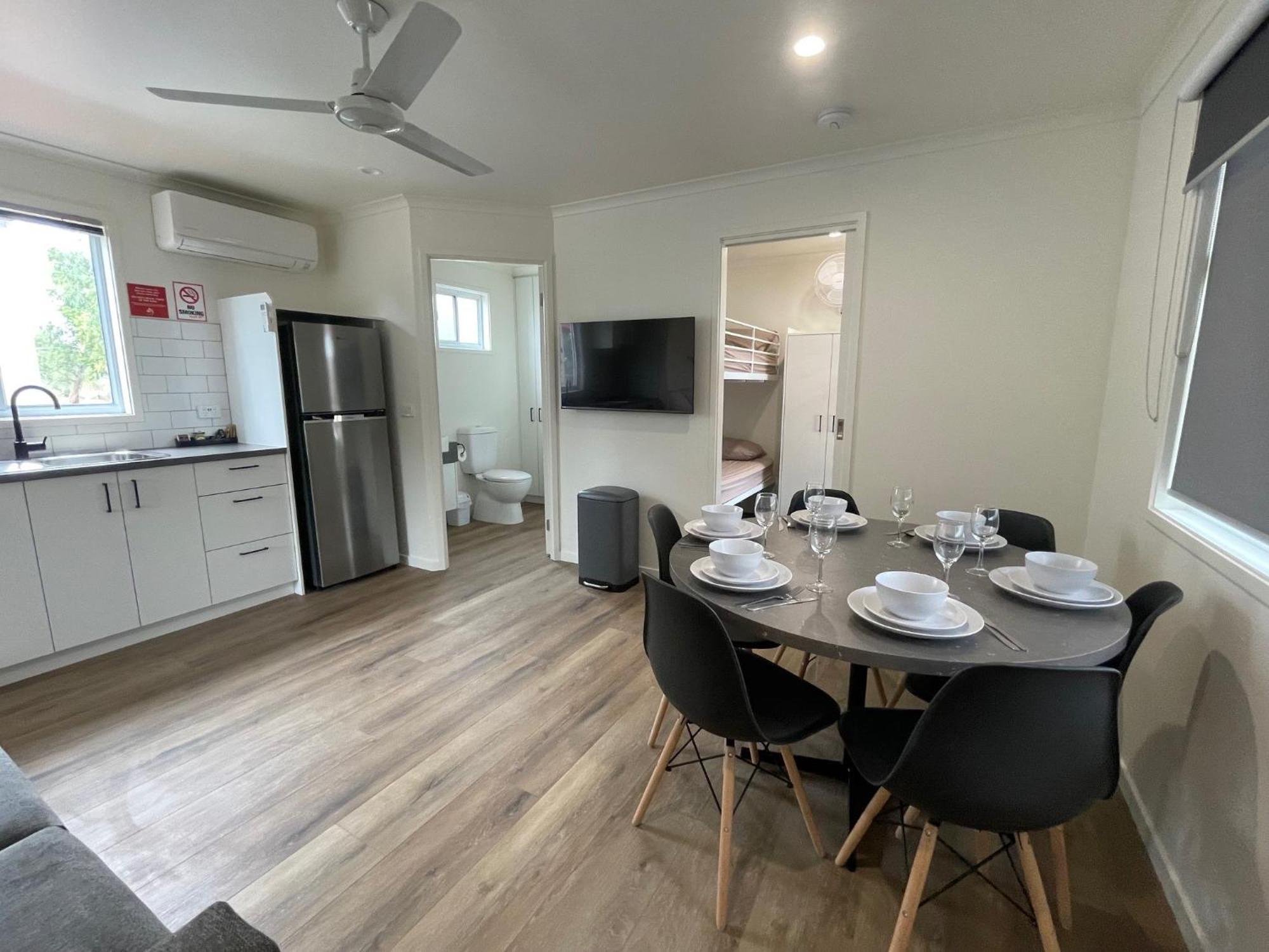Cobar Caravan Park Buitenkant foto
